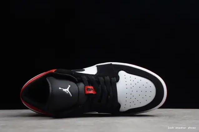Cheap LUCY Toe 1 Black Jordan Air Low 553558-116 0625
